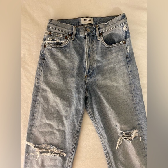 Agolde 90s Mid Rise Loose Fit Jeans in ‘Captured’ - Picture 2 of 4
